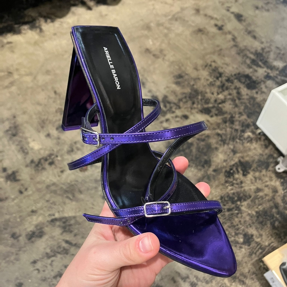 Nib $1485 Sz 36, 36.5, 37 and 38 NIB Arielle Baron heels